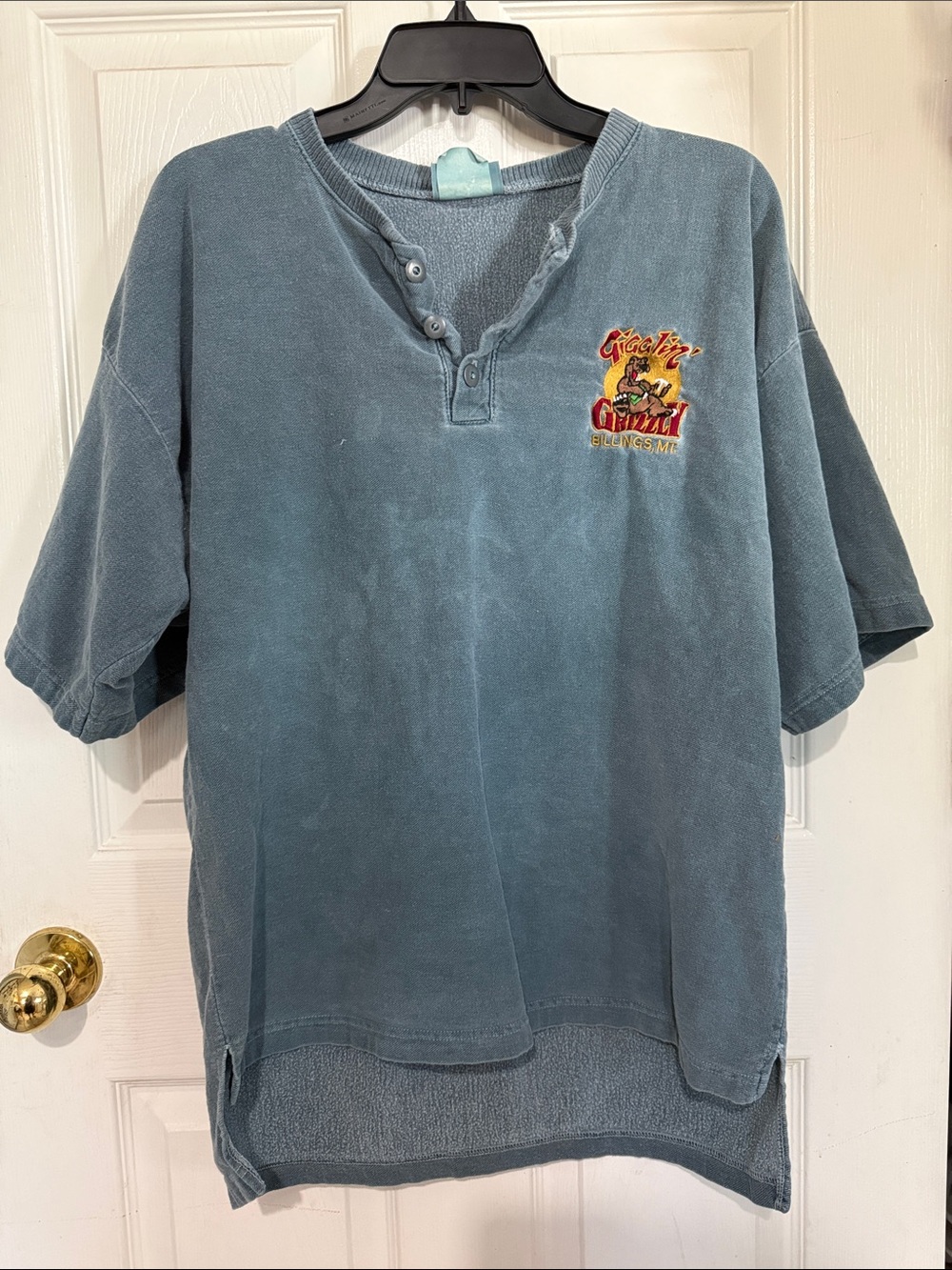 Vintage Gigglin Grizzly Tee